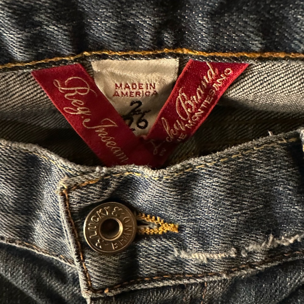 Lucky Brand Blue Jeans Classic Denim Texture